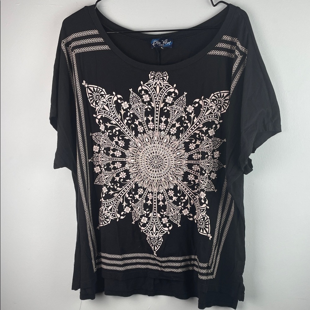 Bleu Velvet Short-Sleeve Tee with Cream Mandala Motif Size 3X